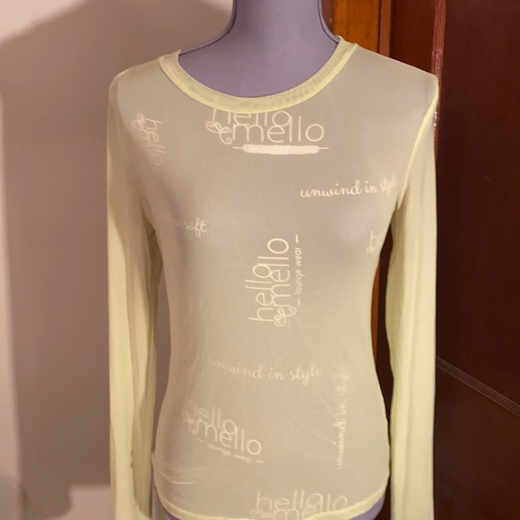 ⚡️⚡️5/$20 🌹Wild fable lime green sheer top size medium🌹 - Picture 2 of 9